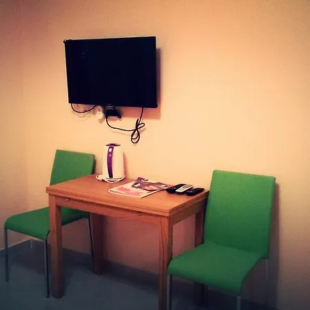 Viola Aparthotel 4*