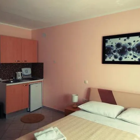 Viola Aparthotel