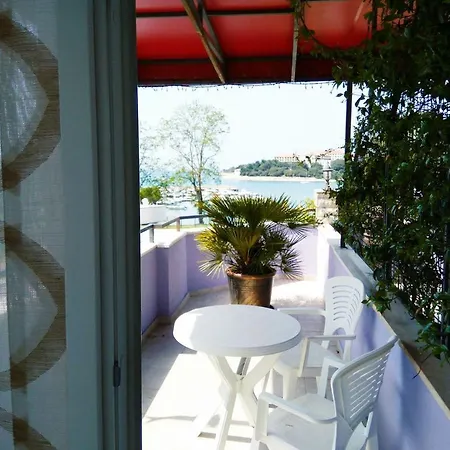 Aparthotel Viola