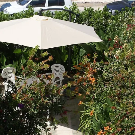 Viola Aparthotel 4*