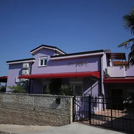 Viola Aparthotel 4*