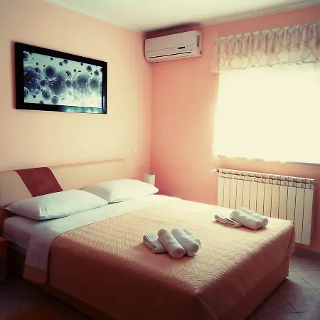 Lejlighedshotel Viola 4*