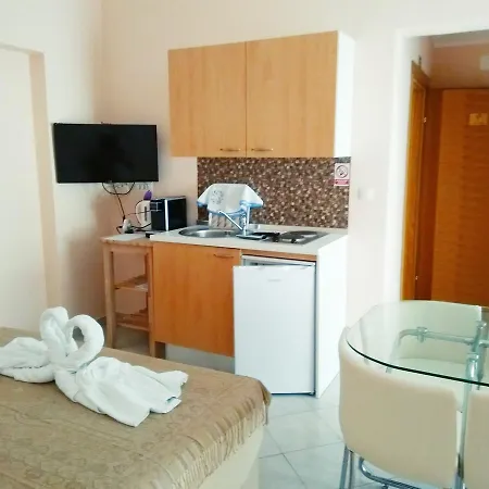 Viola Aparthotel 4*