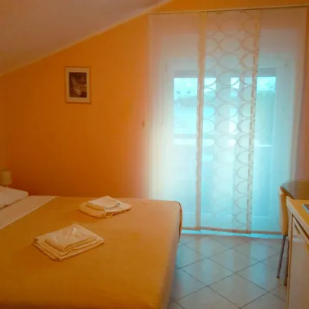 Viola Aparthotel