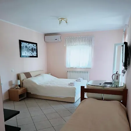 Apart Otel Viola Pjescana Uvala