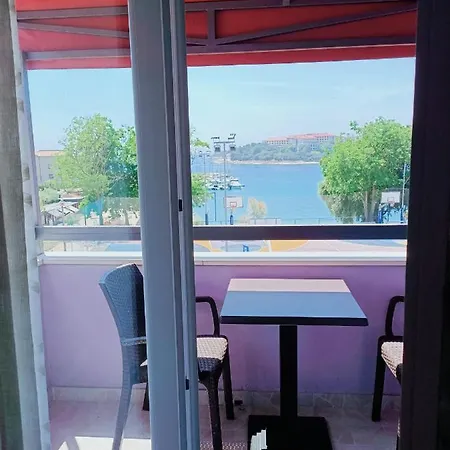 Viola Aparthotel