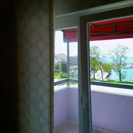 Apart Otel Viola Pjescana Uvala