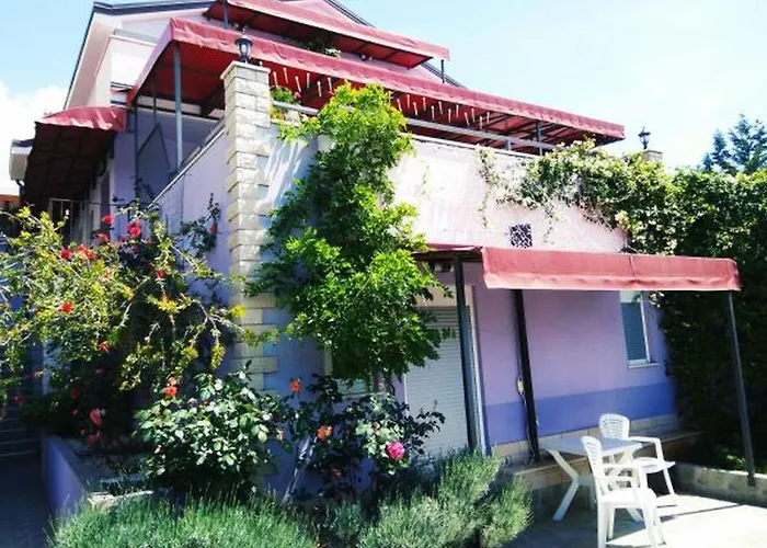 Viola מלון דירות פיישצ'נה אובלה